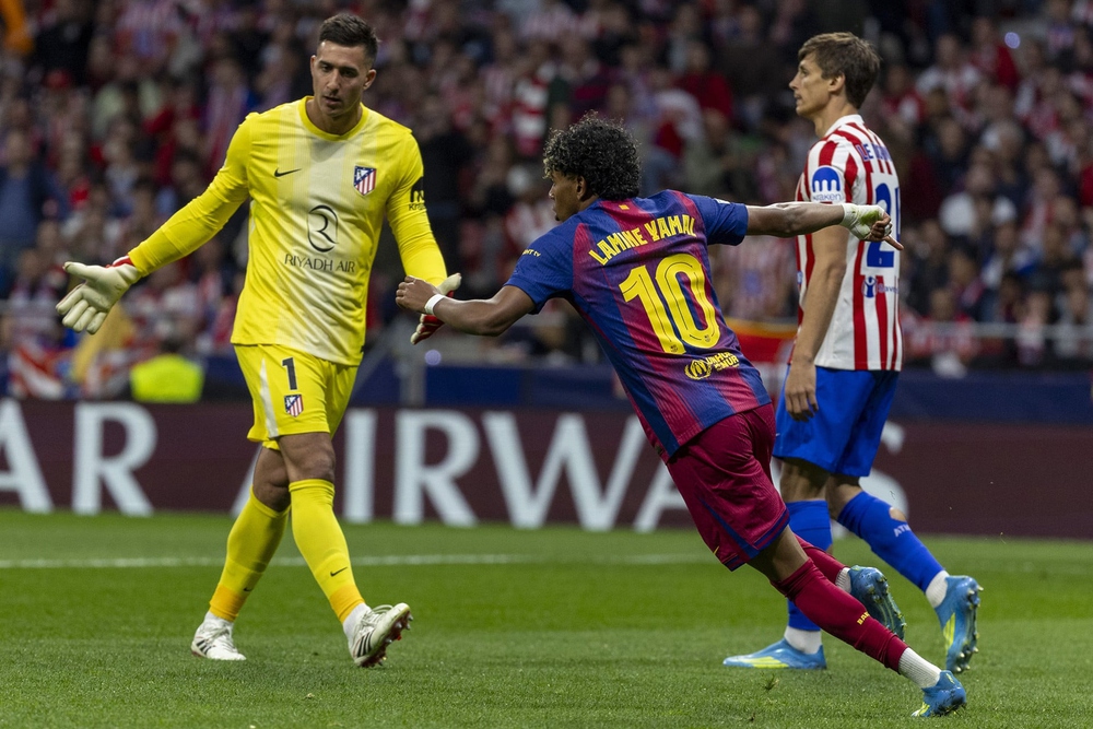 Lamine Yamal thi đấu như chơi Play Station nhưng Simeone đã giúp Atletico Madrid loại Barca - Ảnh 2.