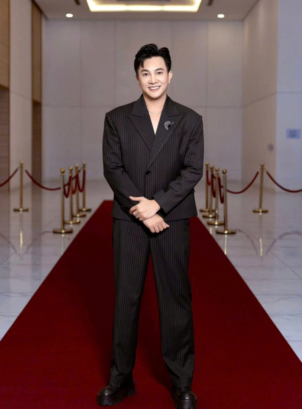 Lê Nguyên Bảo và cách diễn “ít mà đủ” trong “Bóng ma hạnh phúc” - Ảnh 1.