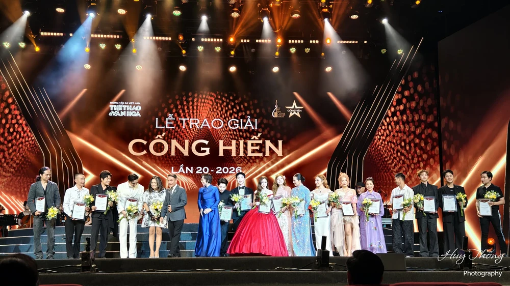 TRỰC TIẾP Lễ trao Giải thưởng Cống hiến 2026: Vinh danh các Concert Quốc gia - Ảnh 2.