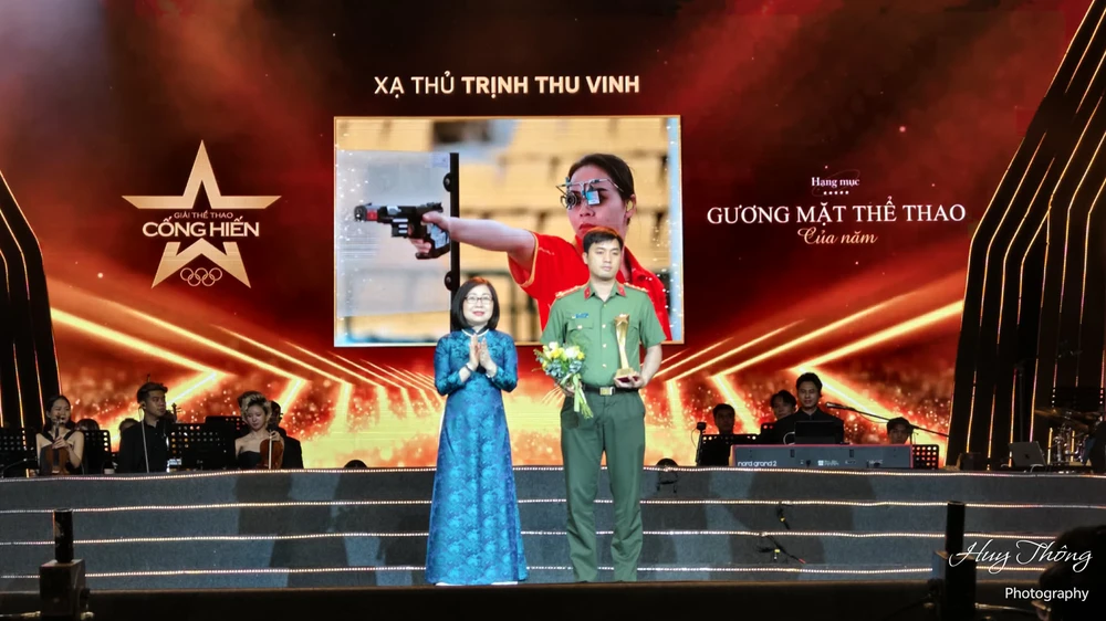 TRỰC TIẾP Lễ trao Giải thưởng Cống hiến 2026: Nghệ sĩ "cháy" hết mình trước giờ G - Ảnh 2.