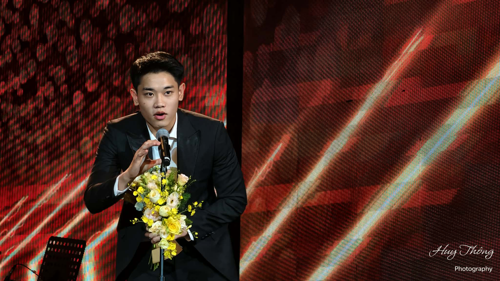 TRỰC TIẾP Lễ trao Giải thưởng Cống hiến 2026: Chiến tích Thể thao của năm gọi tên đội tuyển U22 Việt Nam - Ảnh 3.