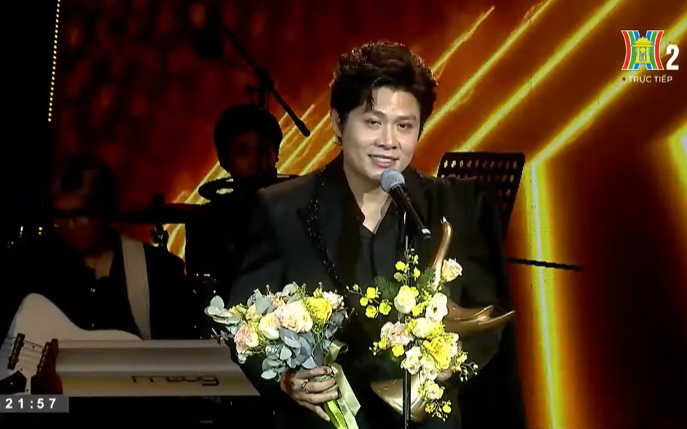 TRỰC TIẾP Lễ trao Giải thưởng Cống hiến 2026: Nhạc sĩ của năm - Nhạc sĩ Nguyễn Văn Chung - Ảnh 2.