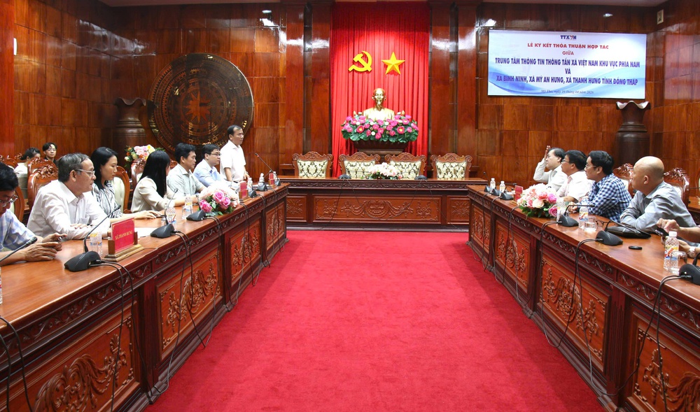 Đồng Tháp: Ký kết hợp tác truyền thông giữa TTXVN khu vực phía Nam và 3 xã - Ảnh 5. Đồng Tháp: Ký kết hợp tác truyền thông giữa TTXVN khu vực phía Nam và 3 xã - Ảnh 5.