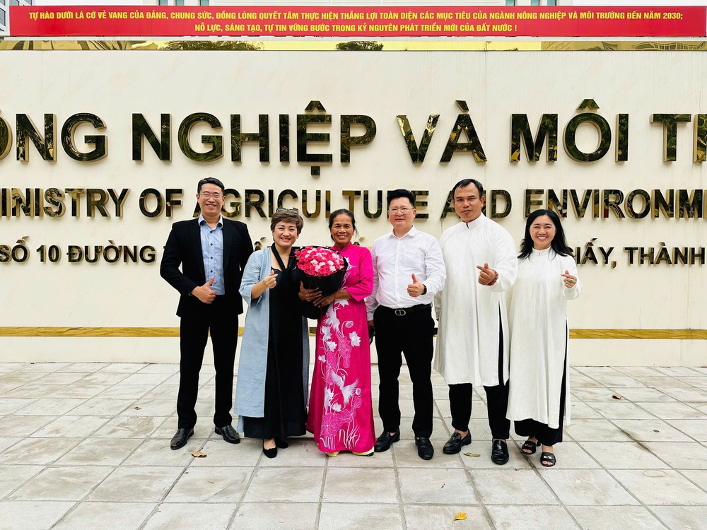 Giữ hồn trong lá trà.... giữa gió biển Quảng Ninh - Ảnh 4.