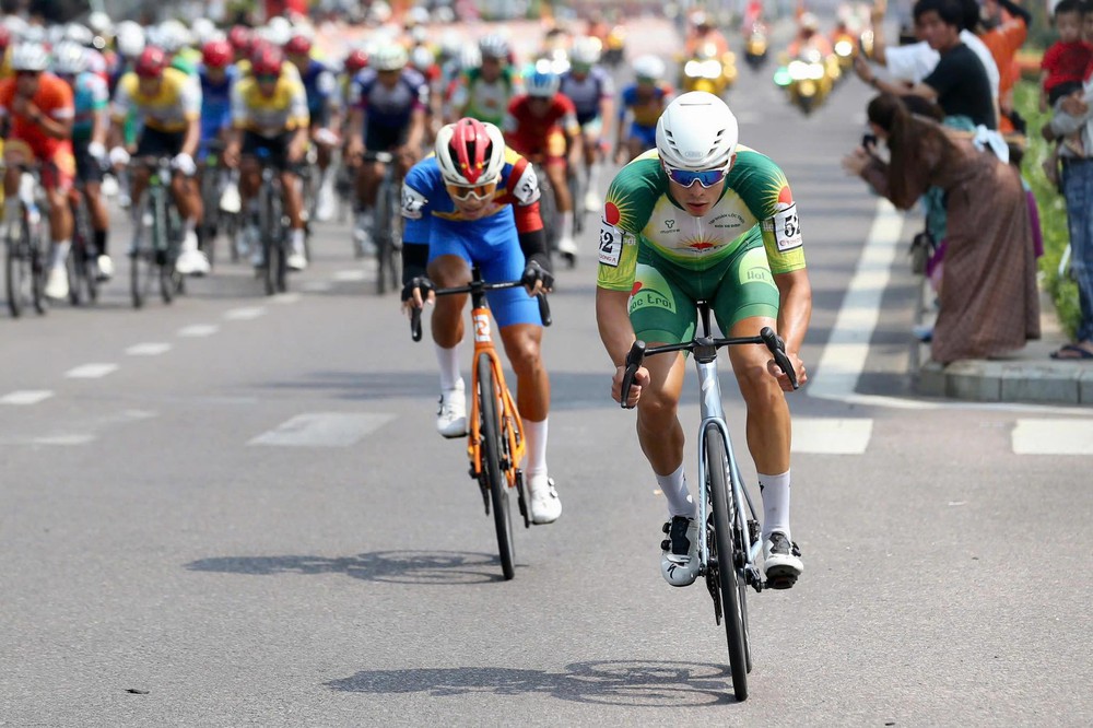 Tin nóng thể thao tối 16/4: Liên đoàn bóng chuyền Việt Nam xác định địa điểm tổ chức SEA V.League 2026 - Ảnh 2.