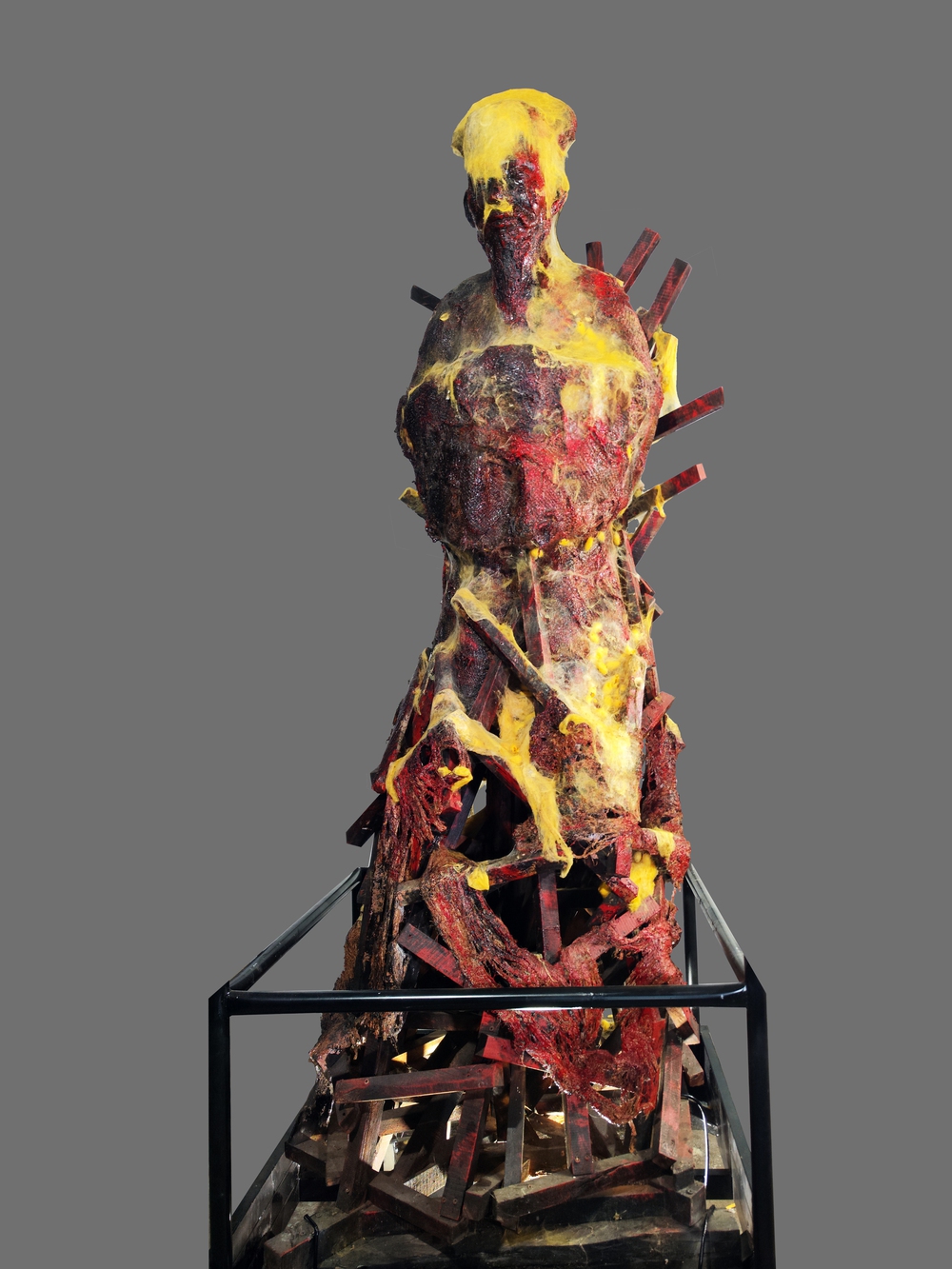 "Tằm" - hành trình 10 năm Lê Hữu Hiếu đưa văn hóa Việt ra thế giới - Ảnh 2.