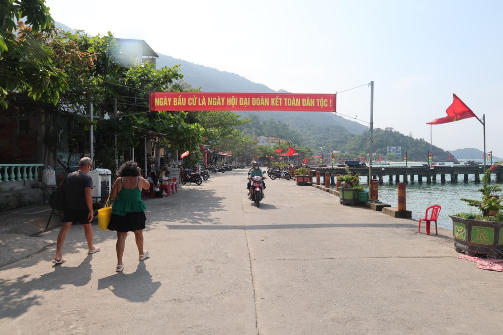 Gỡ ‘nút thắt’ để Cù Lao Chàm bứt phá thành thiên đường nghỉ dưỡng xanh - Ảnh 5. Gỡ ‘nút thắt’ để Cù Lao Chàm bứt phá thành thiên đường nghỉ dưỡng xanh - Ảnh 5.