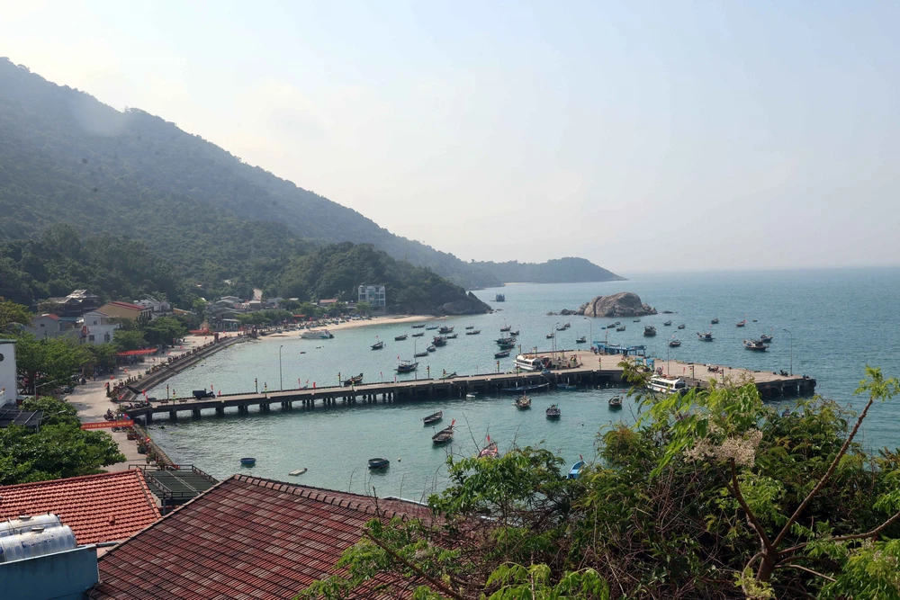 Gỡ ‘nút thắt’ để Cù Lao Chàm bứt phá thành thiên đường nghỉ dưỡng xanh - Ảnh 2. Gỡ ‘nút thắt’ để Cù Lao Chàm bứt phá thành thiên đường nghỉ dưỡng xanh - Ảnh 2.