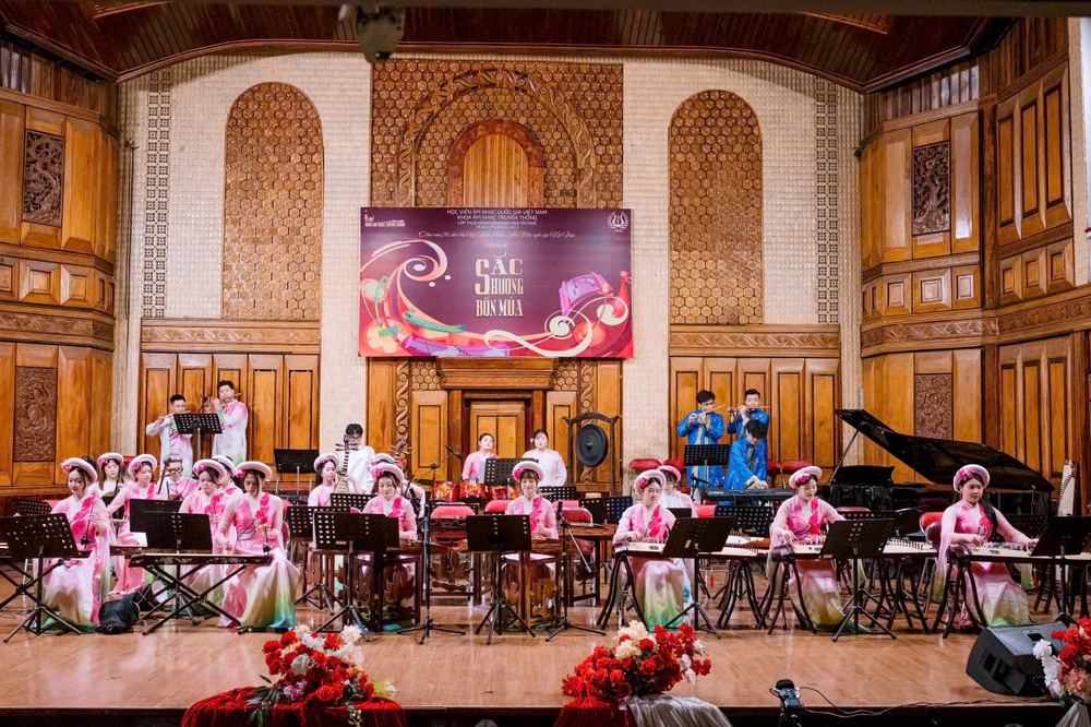 “Sắc Hương bốn mùa” – Bản hòa âm truyền thống và hiện đại của tuổi trẻ Học viện Âm nhạc Quốc gia Việt Nam - Ảnh 2.