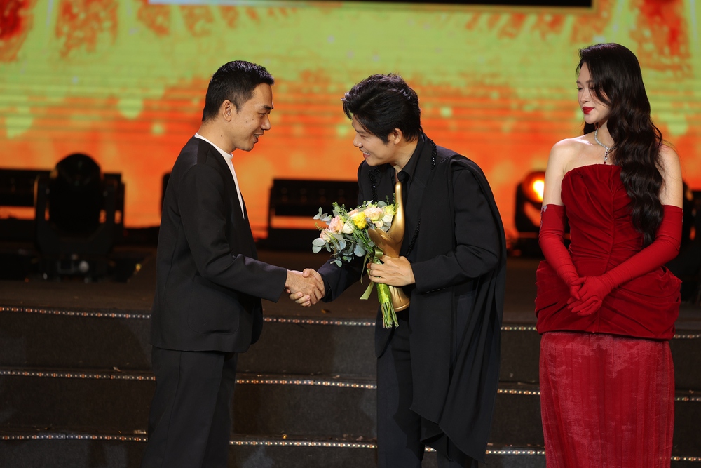 Nhạc sĩ của năm – Cống hiến 2026 Nguyễn Văn Chung: Sáng tác không vì giải thưởng  - Ảnh 2.