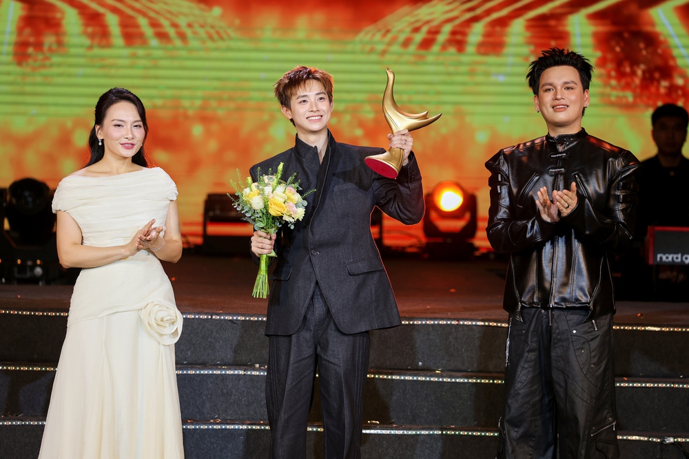 CONGB - Khi 'nghệ sĩ mới' không còn bắt đầu từ con số 0 - Ảnh 1.