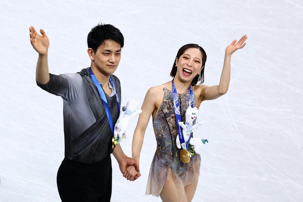 Cặp đôi trượt băng Nhật Bản thông báo giải nghệ sau khi đoạt HCV ở Olympic mùa Đông - Ảnh 2.