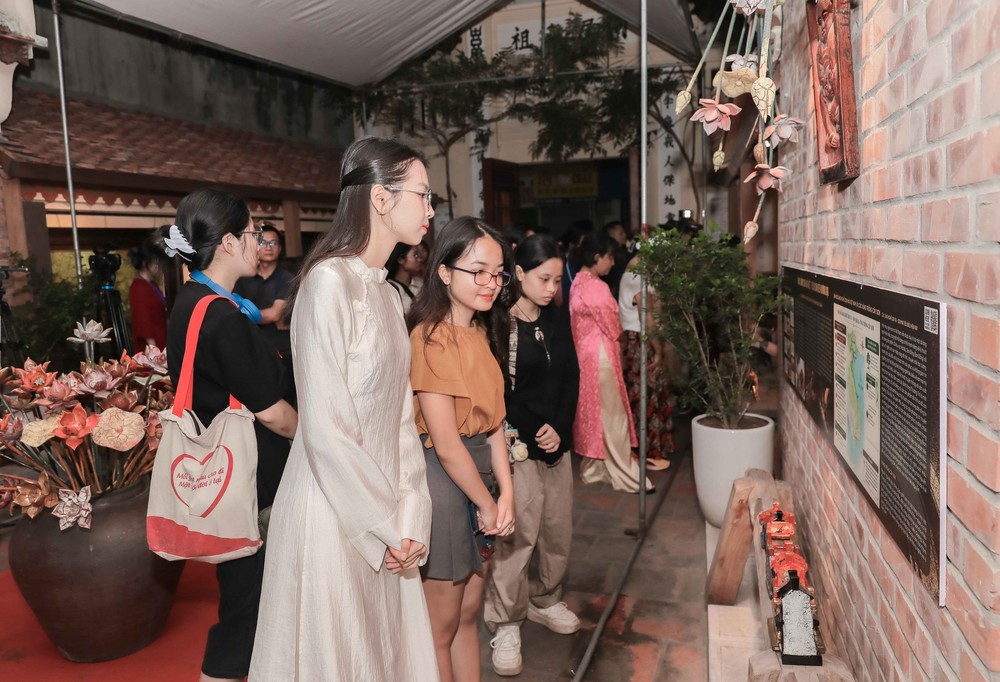 Chạm nghề phố cổ 2026: Trưng bày “Dòng chảy sơn mài Việt” - Ảnh 10.