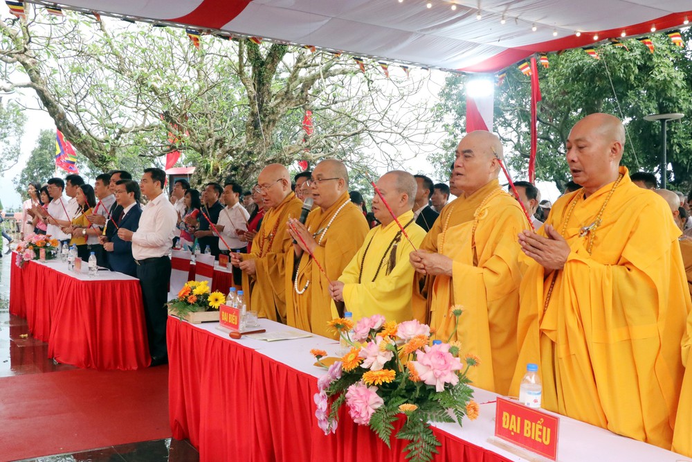 Khai hội truyền thống di sản thế giới chùa Thanh Mai, tưởng nhớ Đệ Nhị Tổ Pháp Loa tôn giả - Ảnh 3.