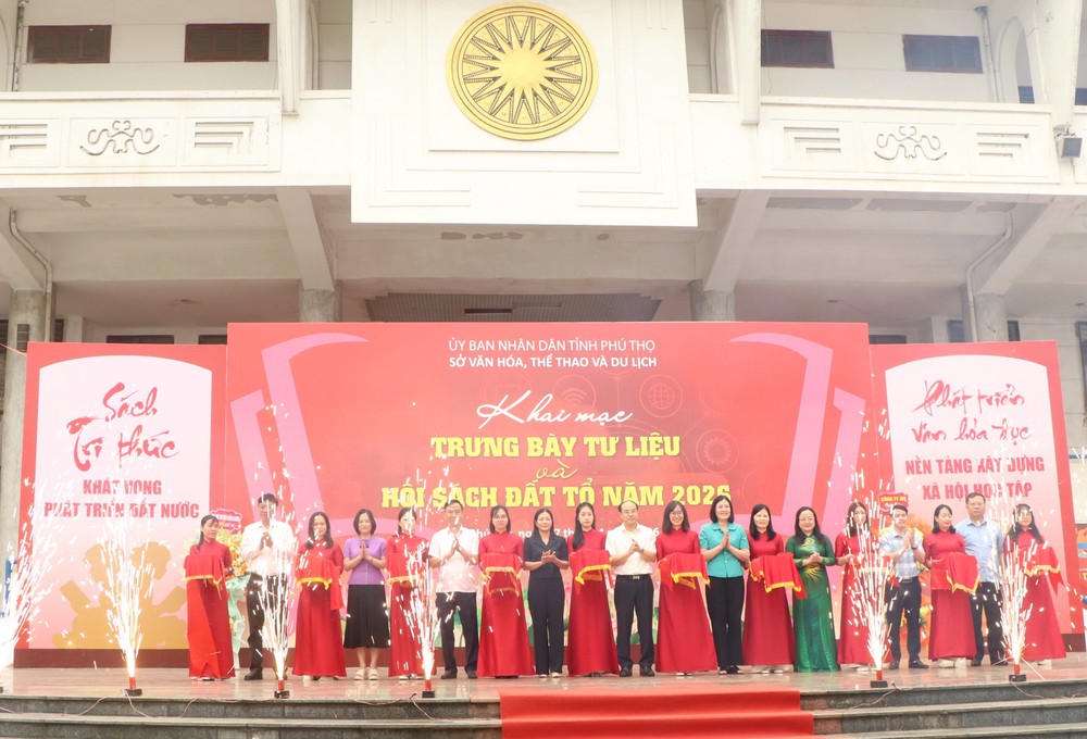 Nhân lên tình yêu với sách - Ảnh 1.