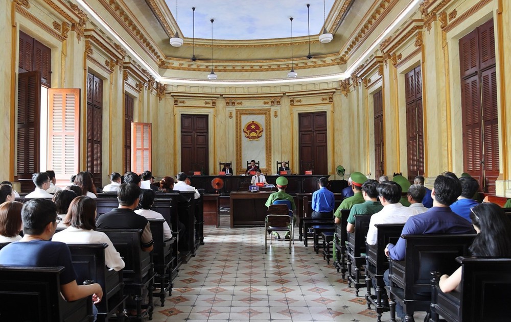 Thành phố Hồ Chí Minh: Xét xử vụ án sai phạm tín dụng gây thiệt hại hơn 1.000 tỷ đồng - Ảnh 1.