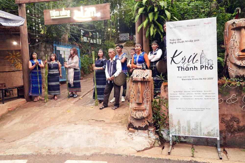 Triển lãm ảnh “Ký ức các thành phố” trên Cung đường nghệ thuật Đà Lạt - Ảnh 2.