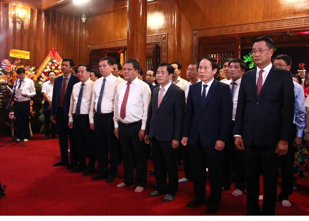 Sâu lắng Chương trình nghệ thuật chính luận “Bản hùng ca trên sông” - Ảnh 1.