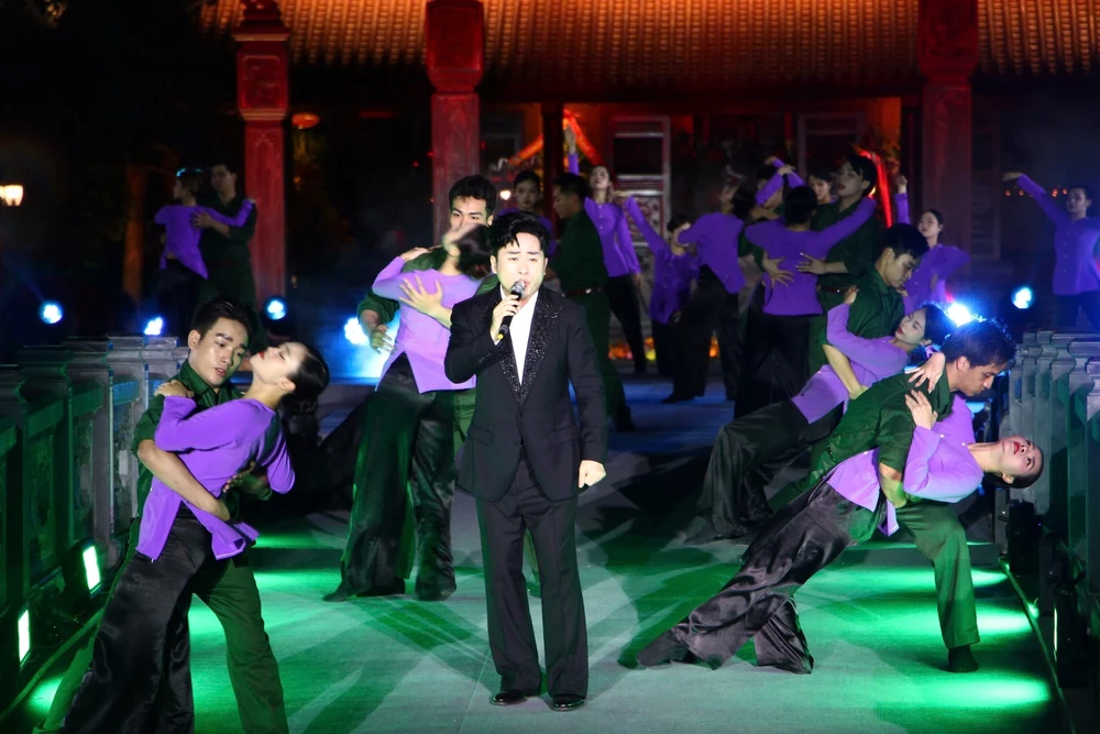 Sâu lắng Chương trình nghệ thuật chính luận “Bản hùng ca trên sông” - Ảnh 3.