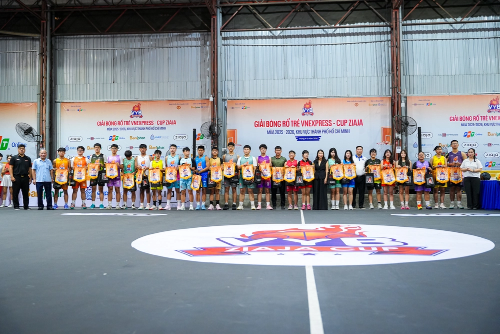 24 đội tranh tài ở giải bóng rổ trẻ khu vực TP.HCM - Ảnh 1.