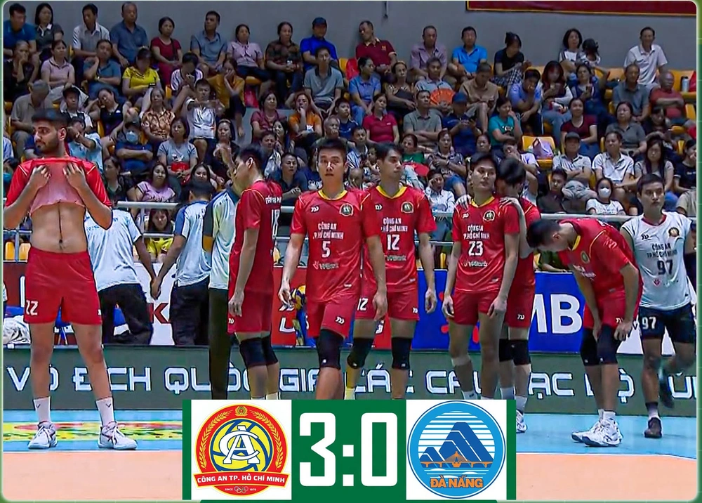 Trận đấu giữa Công An TP.HCM và Đà Nẵng tại vòng 1 giải VĐQG 2026 diễn ra với thế trận một chiều khi đội bóng ngành công an thể hiện sức mạnh vượt trội để giành chiến thắng 3-0 (25-20, 25-18, 25-22), qua đó khép lại vòng đấu với vị trí thứ hai trên bảng xếp hạng.