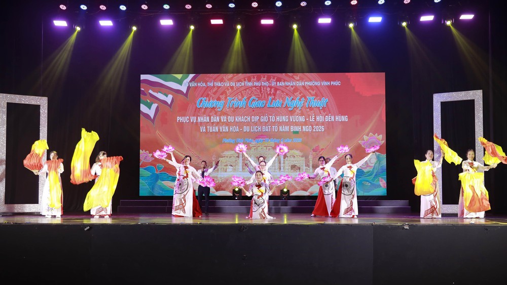 Đêm nghệ thuật đặc sắc lan tỏa hào khí Đất Tổ - Ảnh 1.