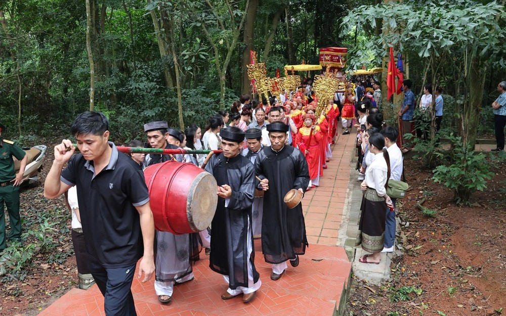 Lễ hội truyền thống Đền thờ Công chúa Nhồi Hoa (Ninh Bình) - Ảnh 7.