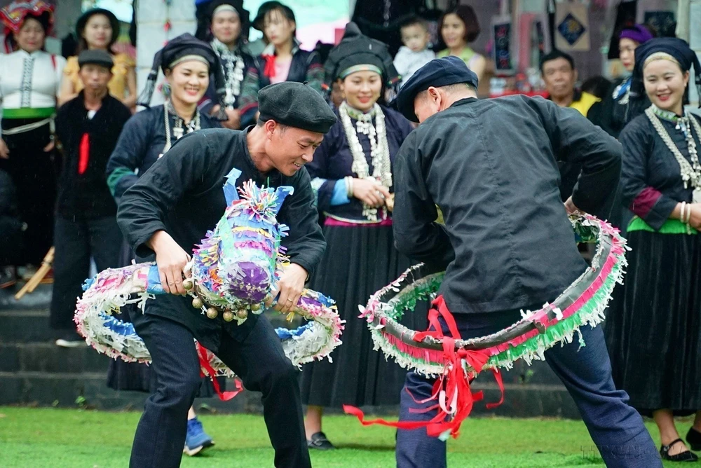 Ngày Văn hóa các dân tộc Việt Nam: Phát triển văn hóa tiên tiến, đậm đà bản sắc - Ảnh 16.