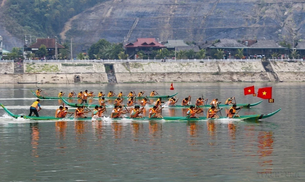 Ngày Văn hóa các dân tộc Việt Nam: Phát triển văn hóa tiên tiến, đậm đà bản sắc - Ảnh 18.