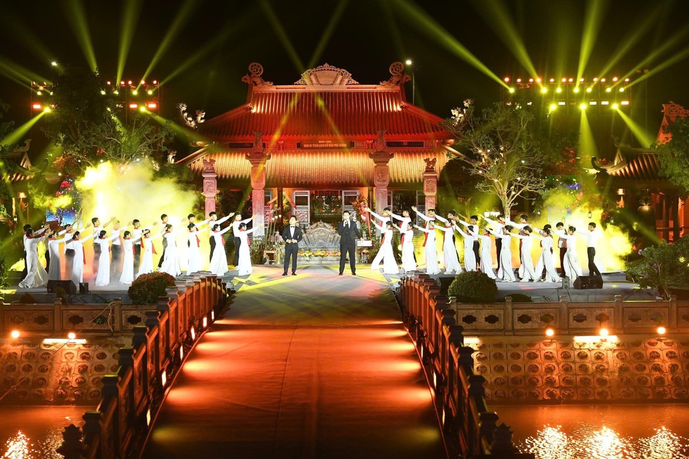 Quảng Trị: Chương trình nghệ thuật chính luận “Bản hùng ca trên sông” - Ảnh 3.