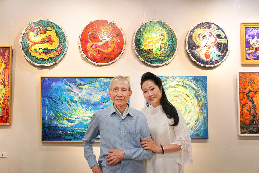 Những nhân vật bước ra từ tranh trong triển lãm Tương giao 2 của Họa sĩ Quế Chi - Ảnh 16.