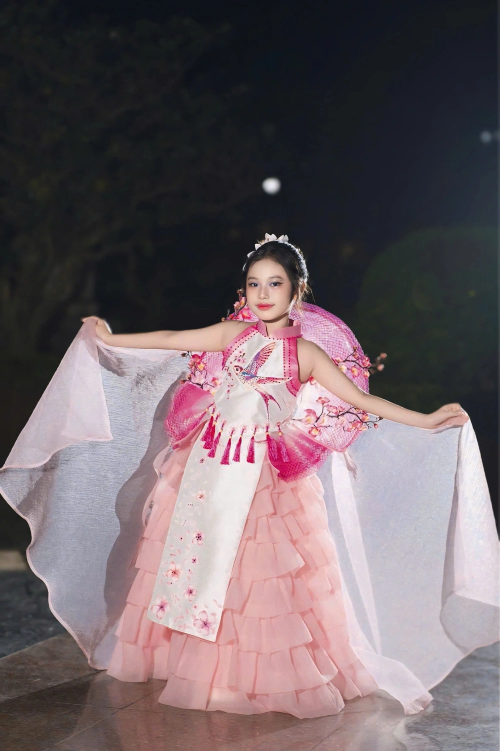 Nguyễn Ngọc Bảo Hân toả sáng tại giải thưởng Búp Sen Vàng - Ảnh 5.