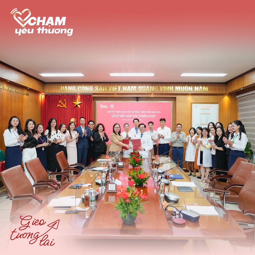Quỹ Chạm Yêu Thương ký kết hợp tác cùng Bệnh viện Bạch Mai: Gieo yêu thương – Lan tỏa hy vọng cho người bệnh khó khăn - Ảnh 1.