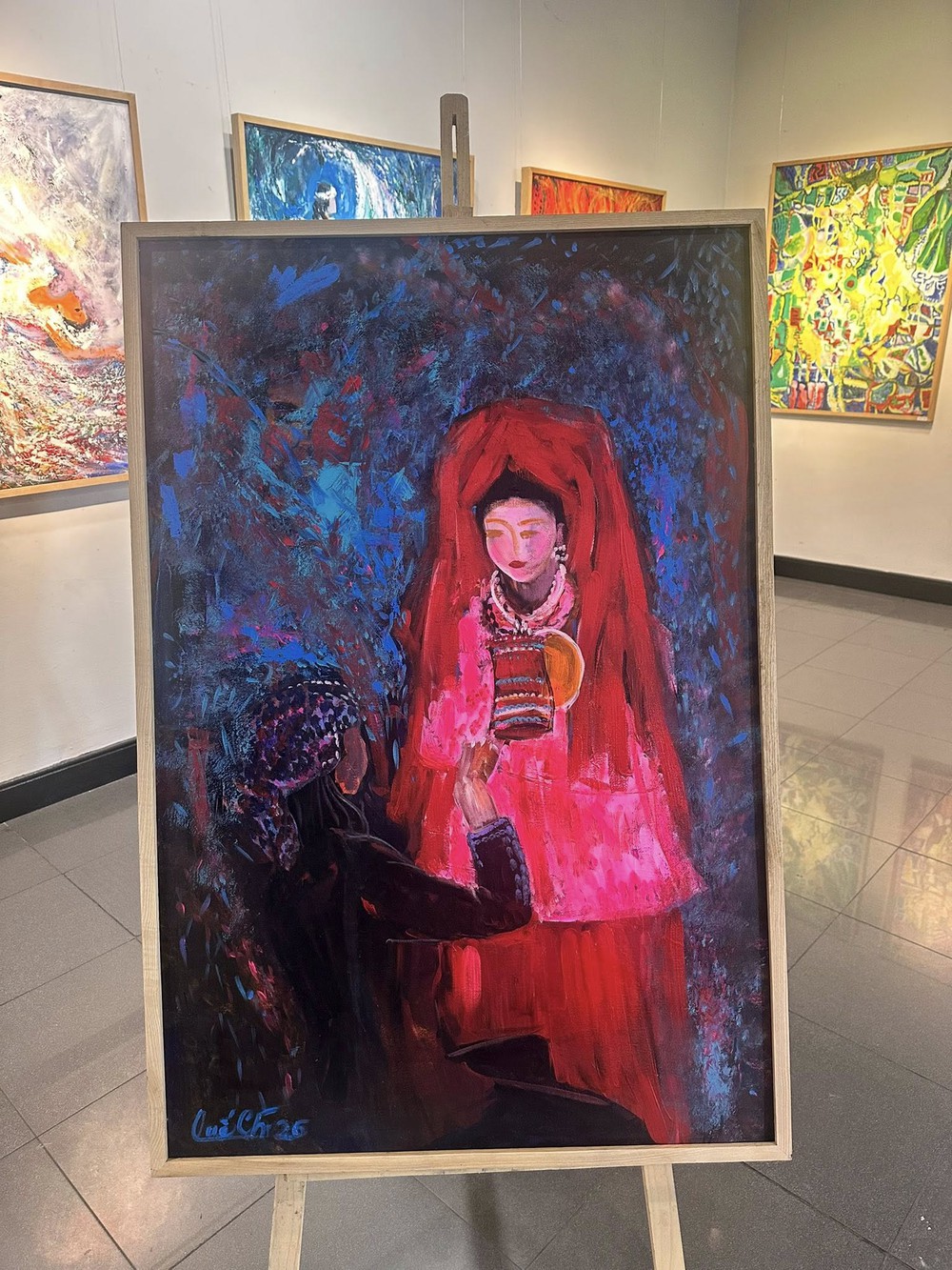 Những nhân vật bước ra từ tranh trong triển lãm Tương giao 2 của Họa sĩ Quế Chi - Ảnh 3.