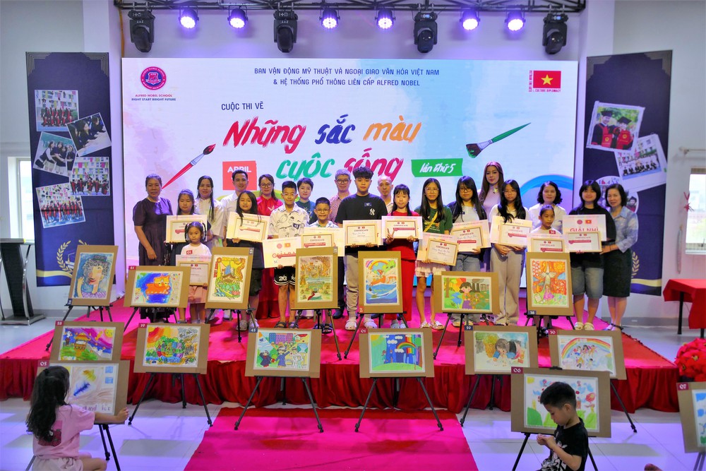 “Những sắc màu cuộc sống”: Khi mỹ thuật học đường định hình căn tính văn hóa trẻ - Ảnh 4.