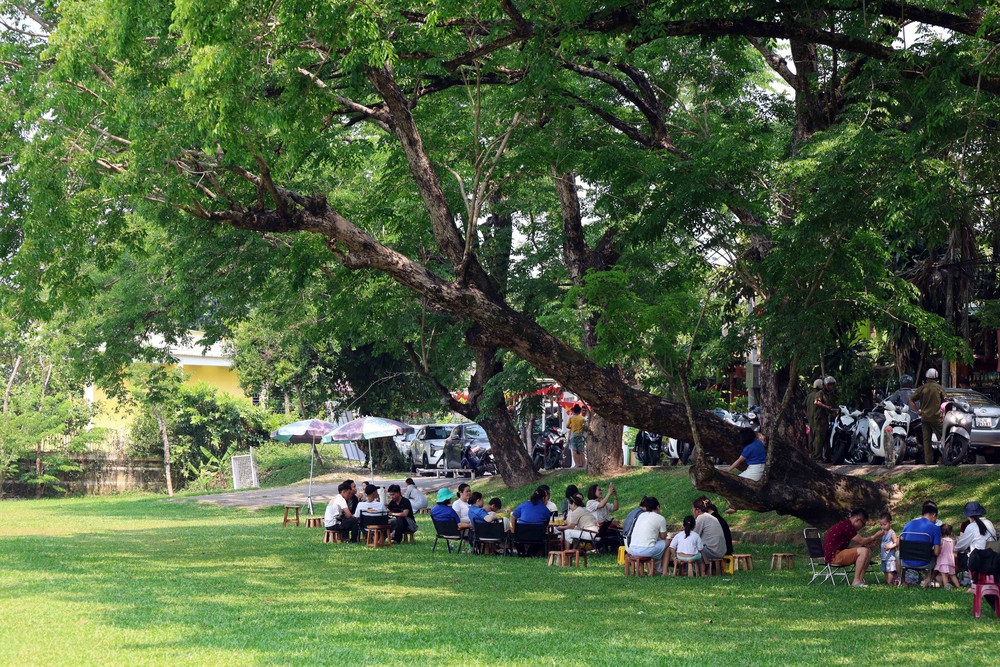 Từ ngày 21-22/4, khu vực Trung Bộ nắng nóng, có nơi nắng nóng gay gắt - Ảnh 1.