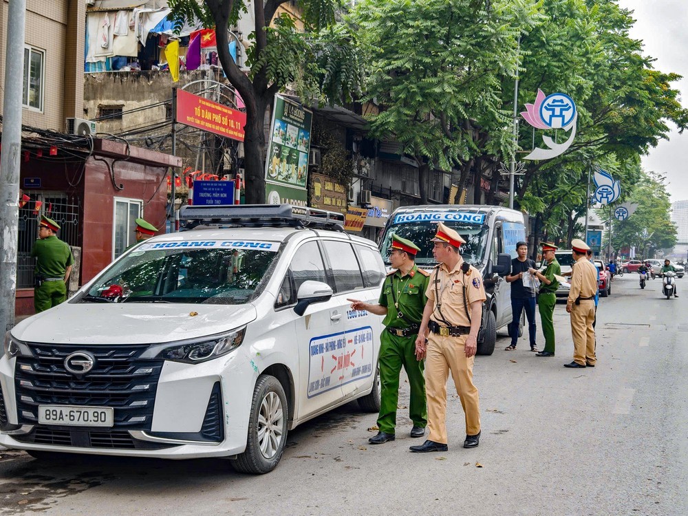 Hà Nội sử dụng thiết bị chuyên dụng hỗ trợ phát hiện và xử lý vi phạm giao thông - Ảnh 10.