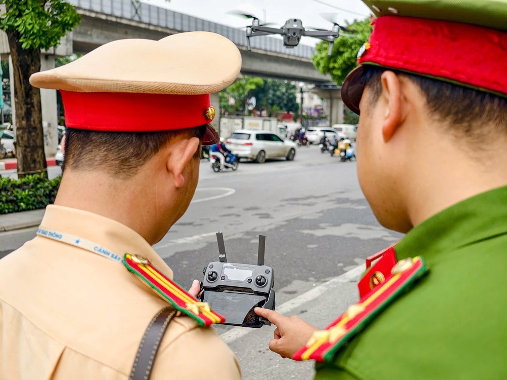 Hà Nội sử dụng thiết bị chuyên dụng hỗ trợ phát hiện và xử lý vi phạm giao thông - Ảnh 2.