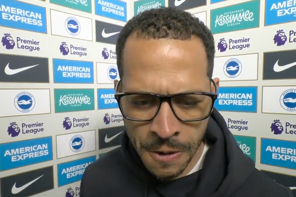 HLV Rosenior thừa nhận Chelsea có trận đấu tệ nhất, CĐV la ó đòi sa thải - Ảnh 1.