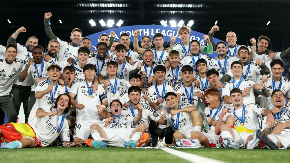Real Madrid đăng quang Champions League dành cho lứa trẻ - Ảnh 1.