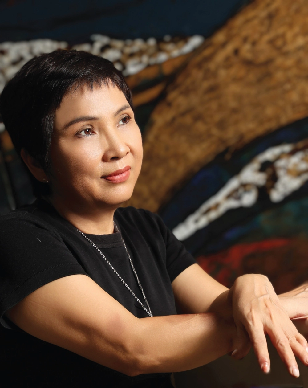 Họa sĩ Hiền Nguyễn - từ trẻ tự kỷ đến tận hiến cho sơn mài - Ảnh 1.