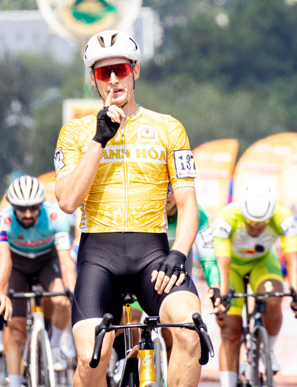 Tin nóng thể thao tối 21/4: Huy Hoàng cùng dàn kình ngư Việt Nam sẵn sàng cho Đại hội Thể thao bãi biển châu Á 2026 - Ảnh 2.