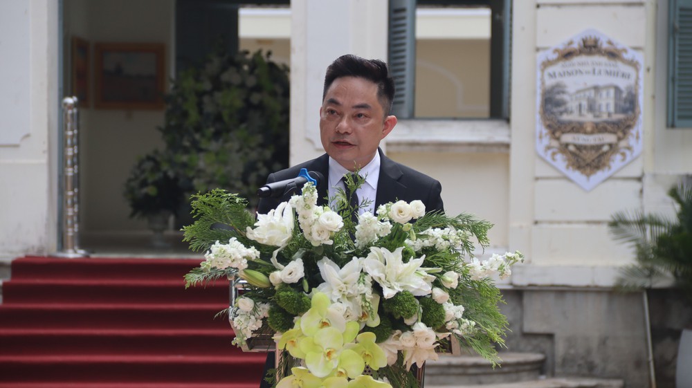 Giới thiệu gần 100 kiệt tác hội họa thế giới và Việt Nam - Ảnh 1.