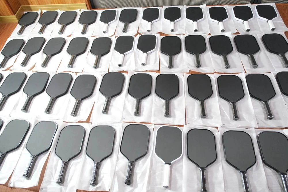 Nhiều người chơi 'tiền mất tật mang' vì tin vào vợt pickleball hàng tuồn từ nhà máy - Ảnh 1.