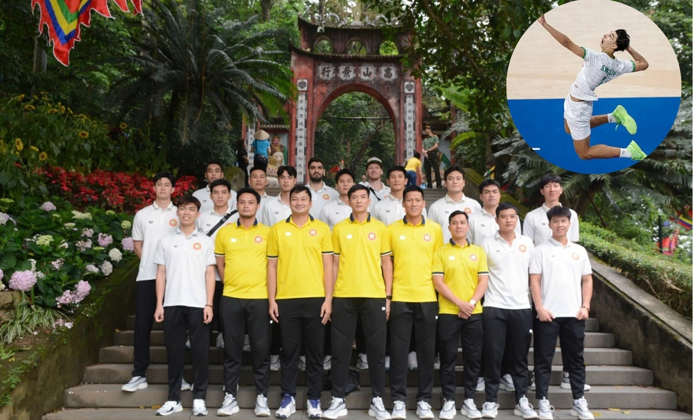 Tập thể đội bóng chuyền nam Công an TPHCM dâng hương ở đền Hùng trước khi tham dự cúp Hùng Vương 2026 nhưng họ không thể chiêu mộ chuyền 2 người Bulgaria Simeon Nikolov