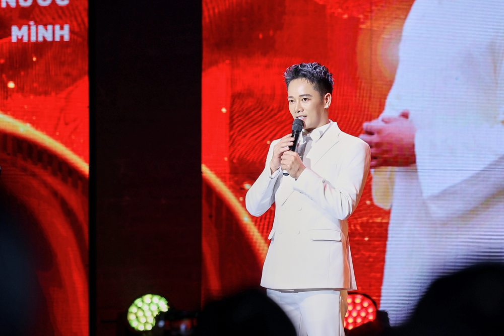 MV "Việt Nam khúc kiêu hùng": Cơ duyên đặc biệt giữa Anh Quân Idol và nhạc sĩ Tú Dưa - Ảnh 4.