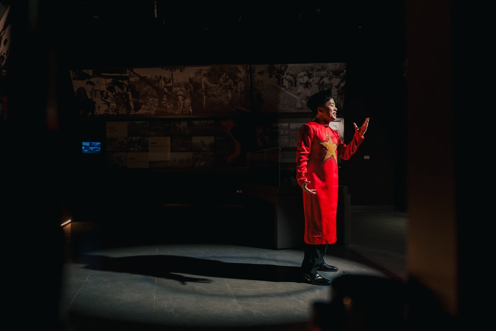 MV “Có Bác trong tim”: Cuộc gặp gỡ ý nghĩa của ba thế hệ âm nhạc Việt - Ảnh 3.