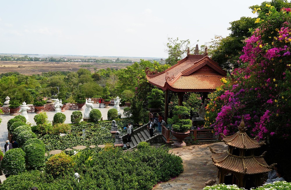 Công nghệ mở lối cho di sản tâm linh - Ảnh 1.