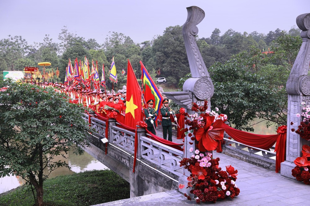 Tri ân Quốc Tổ, Tổ Mẫu – Lan tỏa đạo lý “uống nước nhớ nguồn” từ Đất Tổ đến cực Nam Tổ quốc - Ảnh 1.