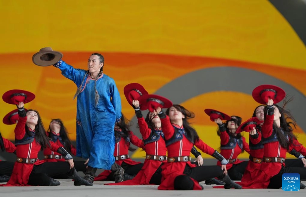 Lễ khai mạc Đại hội Thể thao Bãi biển châu Á 2026: Rực rỡ trong đêm hội của biển và bầu trời - Ảnh 7.